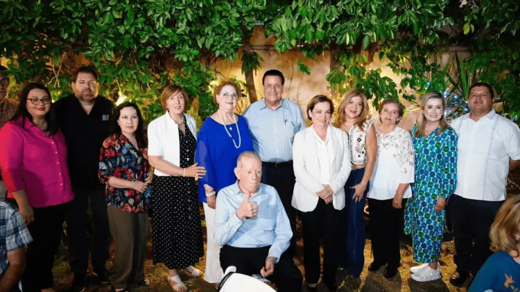 Ely Sallard estuvo acompañada de Dolores Del Río y Jacobo Mendoza. (Foto: Cortesía)