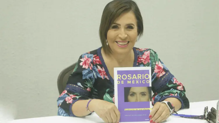 Presentó su libro titulado Rosario de México. Testimonio de una infamia. (Foto: Especial/EXPRESO).