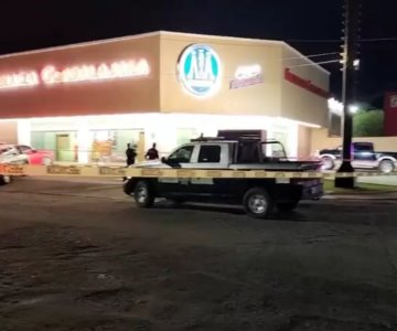 Hombre es asesinado al interior de una farmacia en la colonia Las Villas