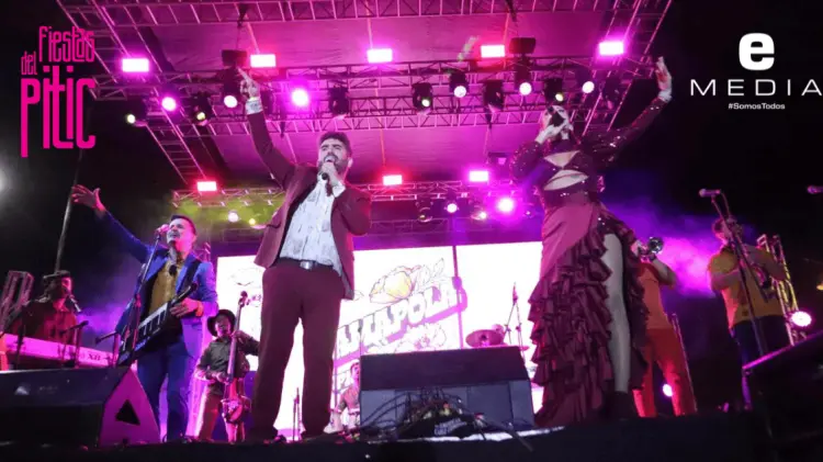 Cumbia Stars se presentó en el Foro Bicentenario. (Foto: Ramón Munguía/EXPRESO)
