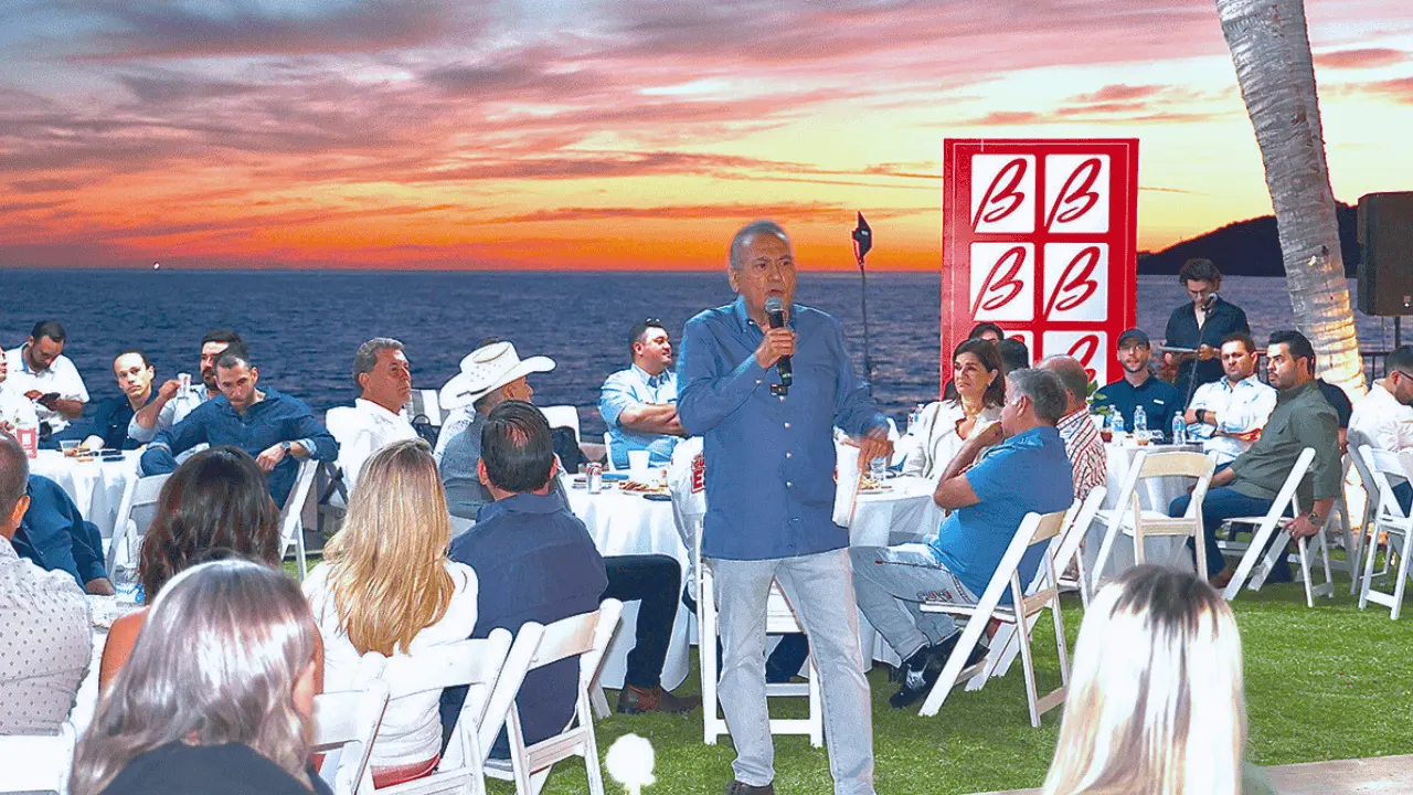 Manlio Fabio Beltrones se reúne con empresarios de la región Guaymas-Empalme