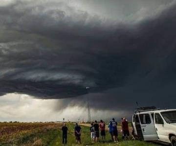 Tornados y tormentas azotan noreste de Estados Unidos; hay más de 20 muertos