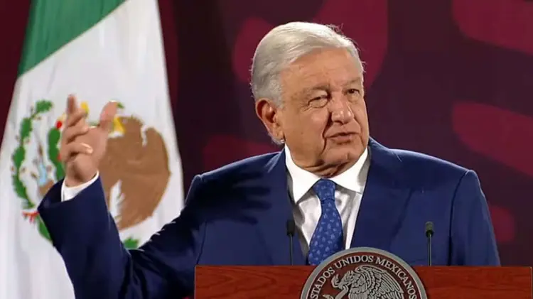 Proceso de transición se pagará con ahorros del gobierno: López Obrador