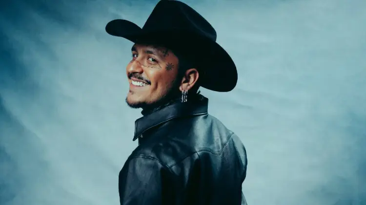 Christian Nodal dijo que no se enteró de la amenaza de bomba hasta después.