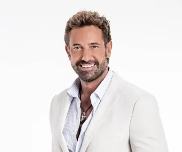 Gabriel Soto te invita a ver el especial Papá es... de Televisa