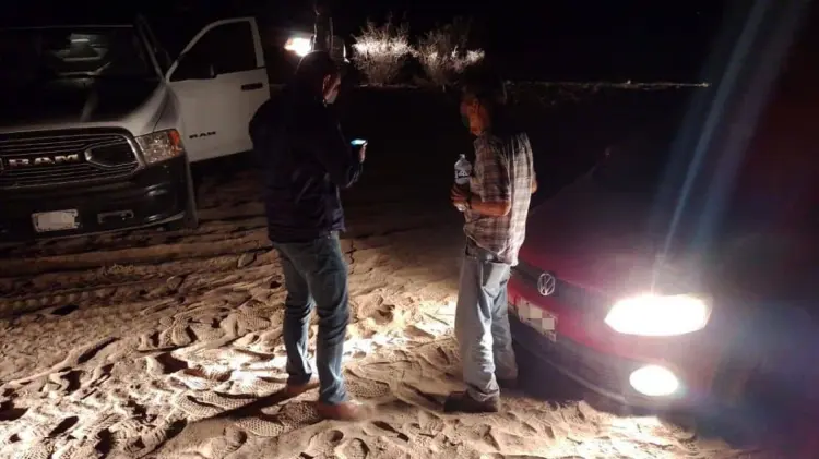 El hombre se vio atascado en un arenal dentro de una criba al poniente. (Foto: FGJE Sonora)