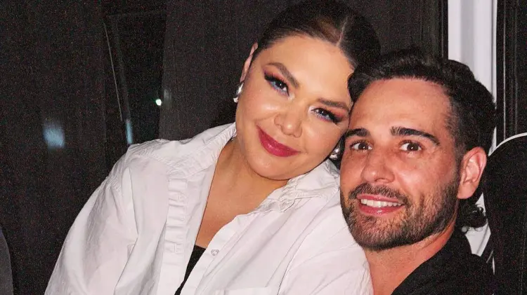 Yuridia junto a su esposo Matías Aranda, padre de su segundo hijo Benicio.