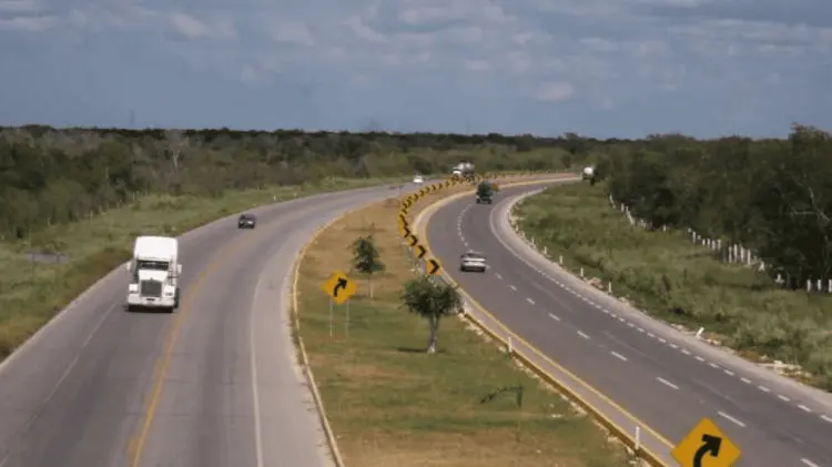 El Gobierno ha trabajado para reforzar la seguridad en las carreteras. (Especial / EXPRESO)