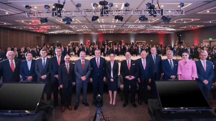 Sheinbaum en reunión con el Consejo Coordinador Empresarial. (Especial / EXPRESO)