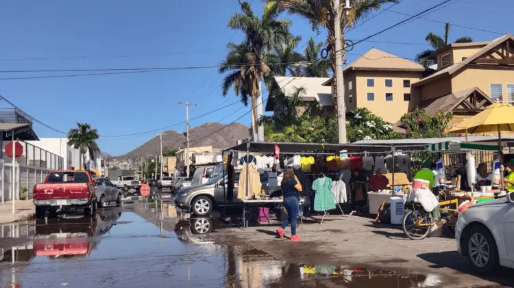 Algunos comerciantes optaron por no instalar sus puestos. (Foto: Blanca Ruelas)