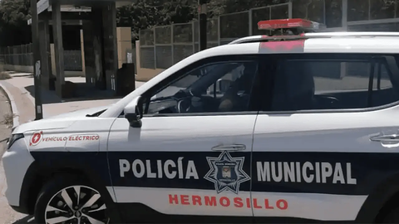 Aseguran a tres hombres a bordo de vehículos robados en Hermosillo