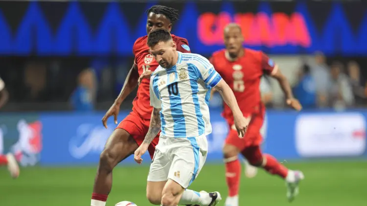 Lionel Messi asistió para el segundo gol de Argentina. (Foto: Cortesía/@Argentina)