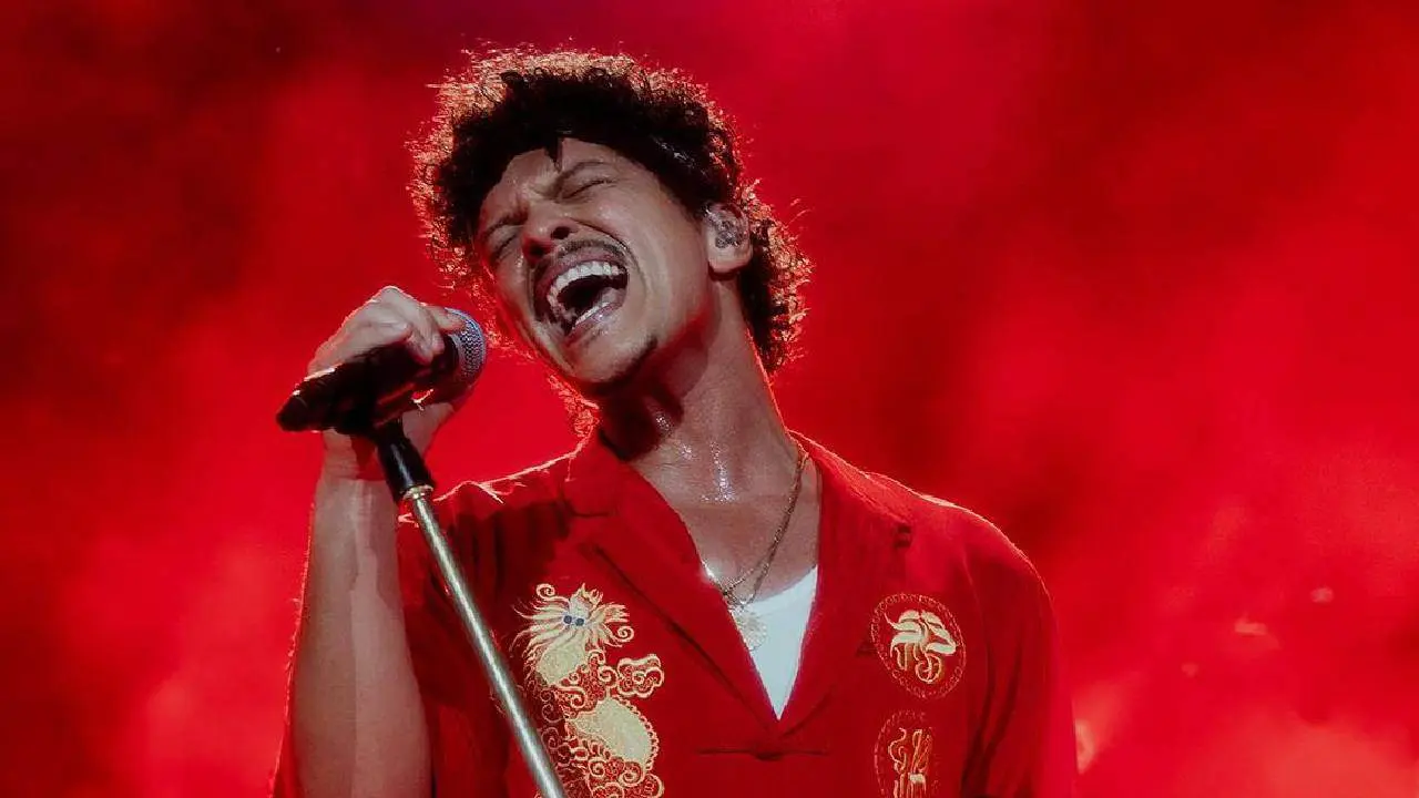 Abren nueva fecha para Bruno Mars en México