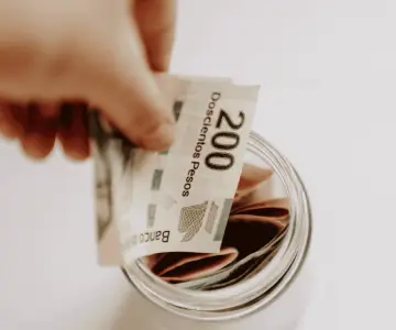 Jóvenes son quienes más ahorran y tienen mayores ingresos guardados: Inegi