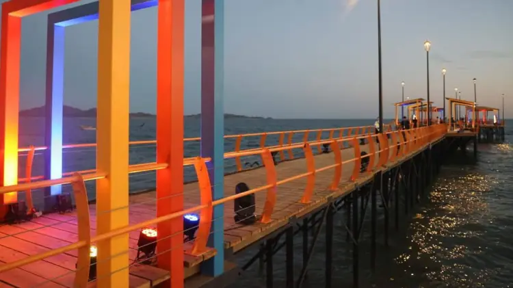 El joven fue sorprendido en el nuevo muelle de Bahía de Kino. (Foto: Especial/EXPRESO)