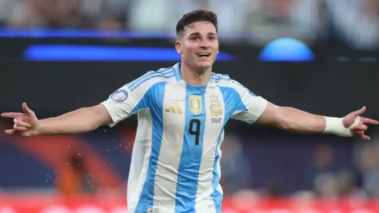 Julián Álvarez marcó abrió el marcador en el primer tiempo. (Foto: @CopaAmerica)