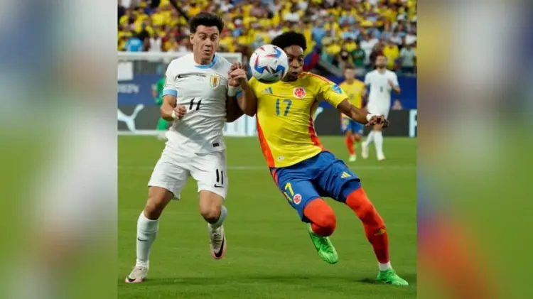Los colombianos se impusieron a los charrúas con marcador de 1-0. (Foto: @CopaAmerica)