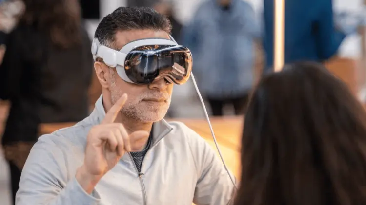 Los Vision Pro solo se venden en EU desde febrero de 2024. (Foto: Cortesía)