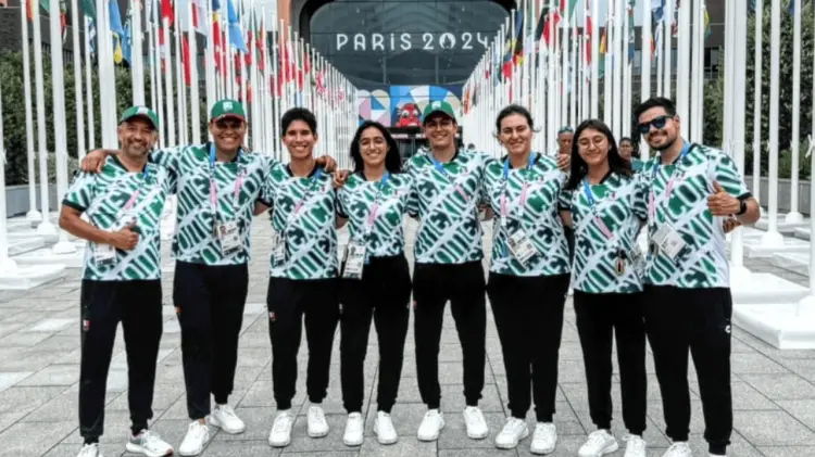 Equipo mexicano de tiro con arco en París. (Especial / EXPRESO)