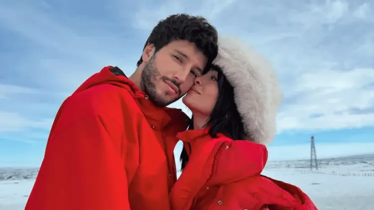 Se rumora que los cantantes finalizaron su noviazgo de nueva cuenta. (Foto: Especial)