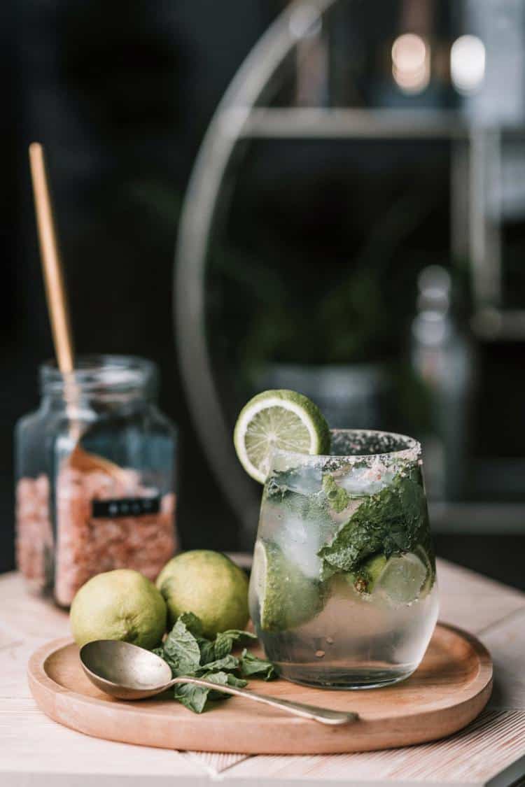 ¿Fiesta el fin de semana? Cautiva a tus amigos con estas recetas de bebidas preparadas