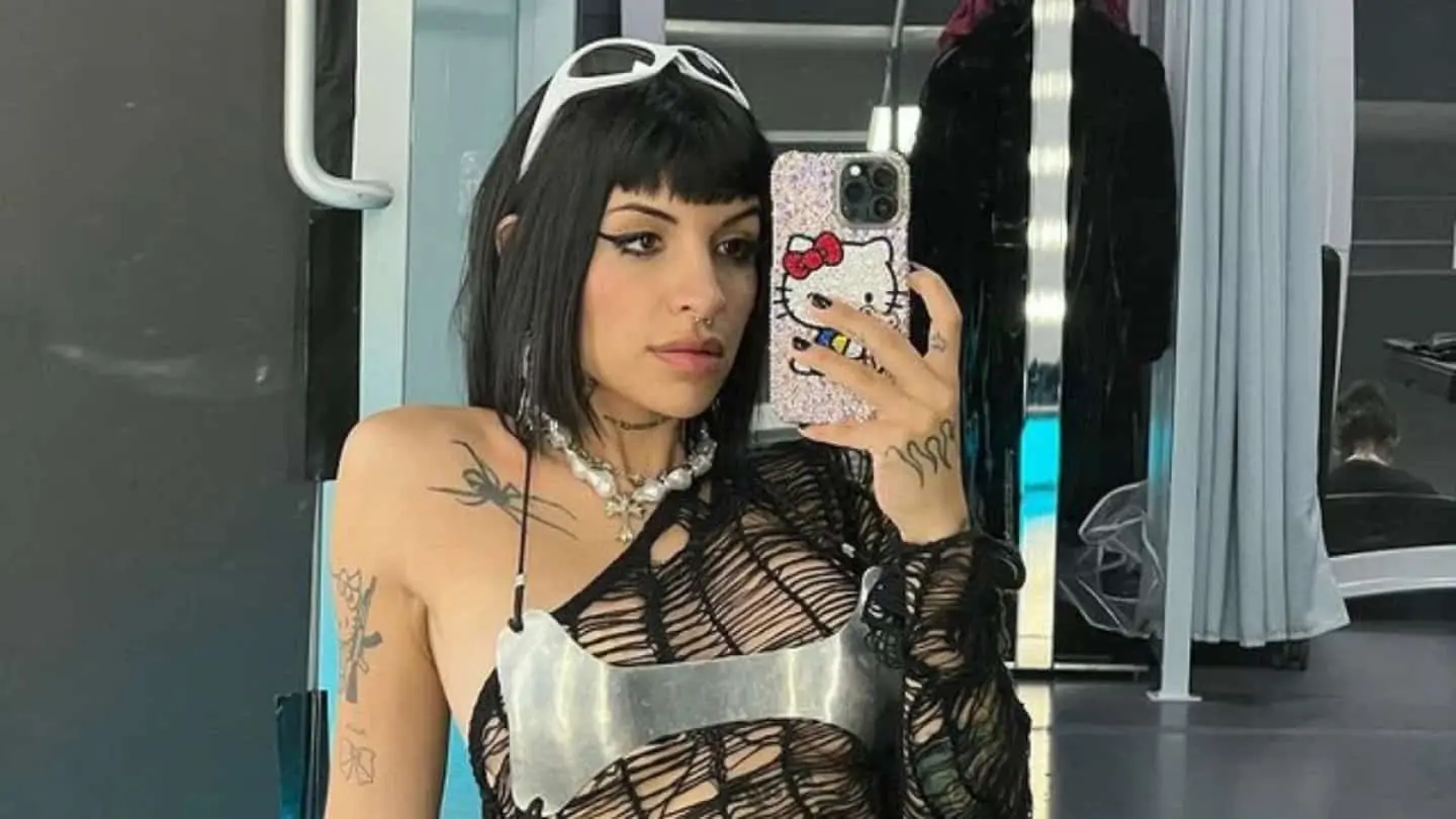 Cazzu rompe el silencio sobre su ausencia en redes tras romper con Nodal