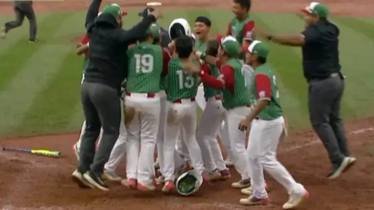 La novena mexicana dejó en el terreno al equipo cubano en la sexta entrada. (Foto: Captura de video)