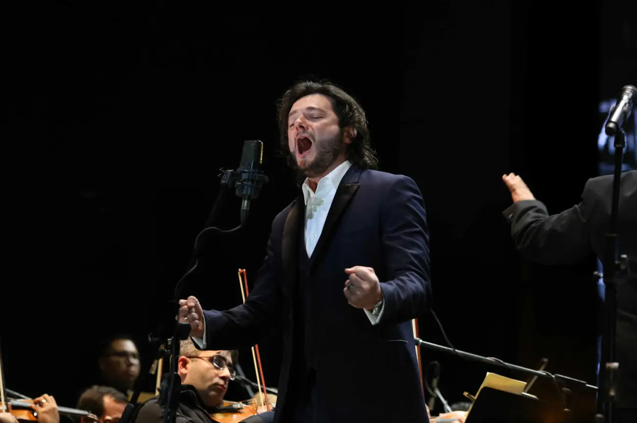 ¡Vota por Arturo Chacón! Es finalista en el Opera International Awards 2024