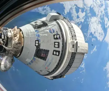 Astronautas de Boeing varados en el espacio enfrentan nuevos desafíos