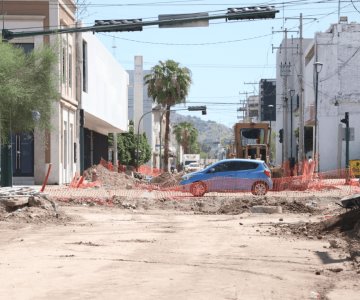 Llama Tránsito Municipal a tomar rutas alternas por obras en el Centro