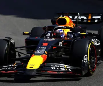 Salida de Horner no influye en futuro de Verstappen con Red Bull