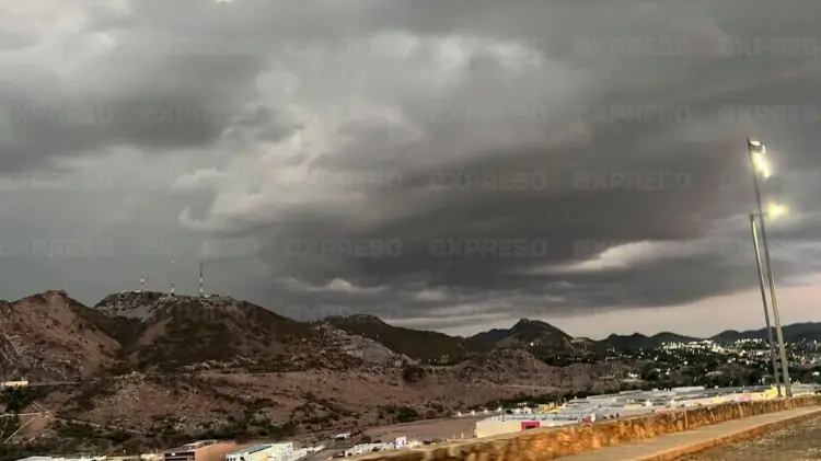 El pronóstico también indica vientos con rachas de más de 40 km por hora. (Sofía Calvillo/EXPRESO)