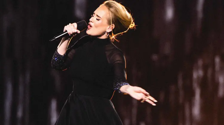 Adele rechaza propuesta millonaria de extender su gira mundial