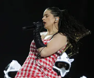 Rosalía cambia de representante y trabaja en su nuevo álbum y gira mundial