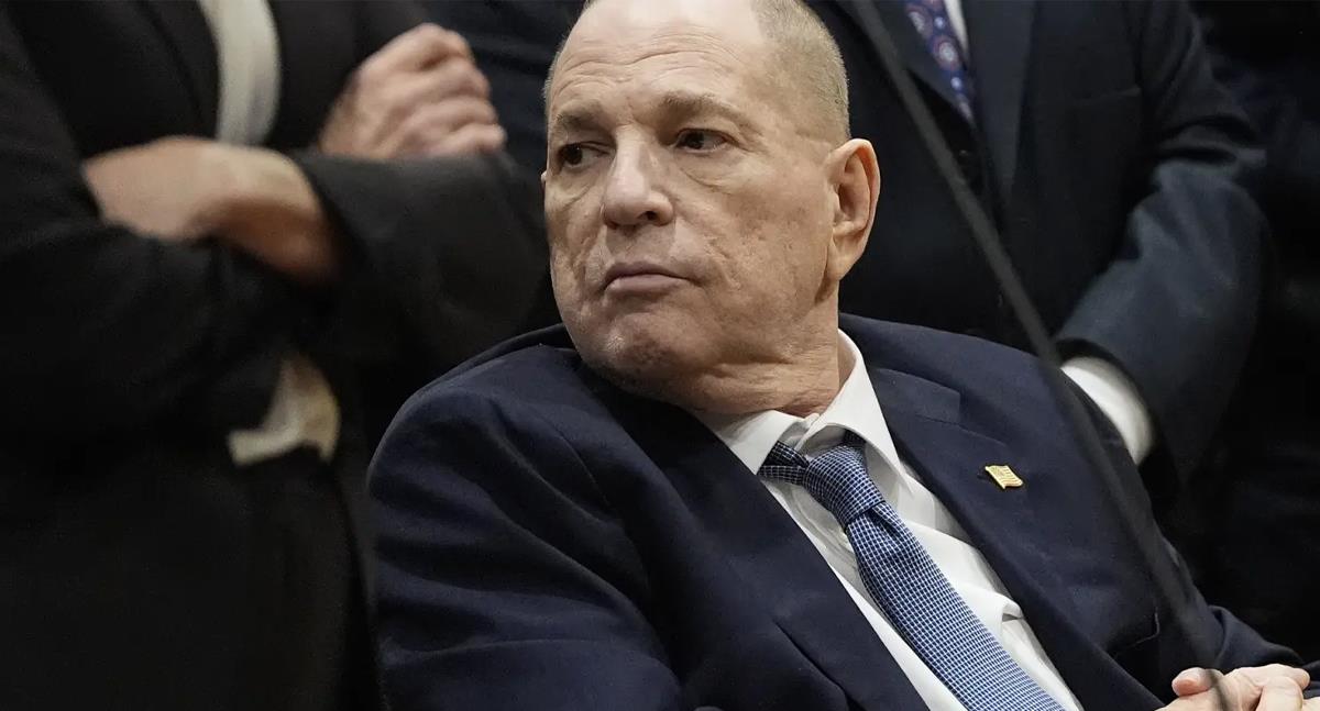 Hospitalizan de urgencia a Harvey Weinstein