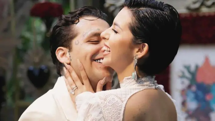 Ángela Aguilar no asiste al bautizo del sobrino de Christian Nodal