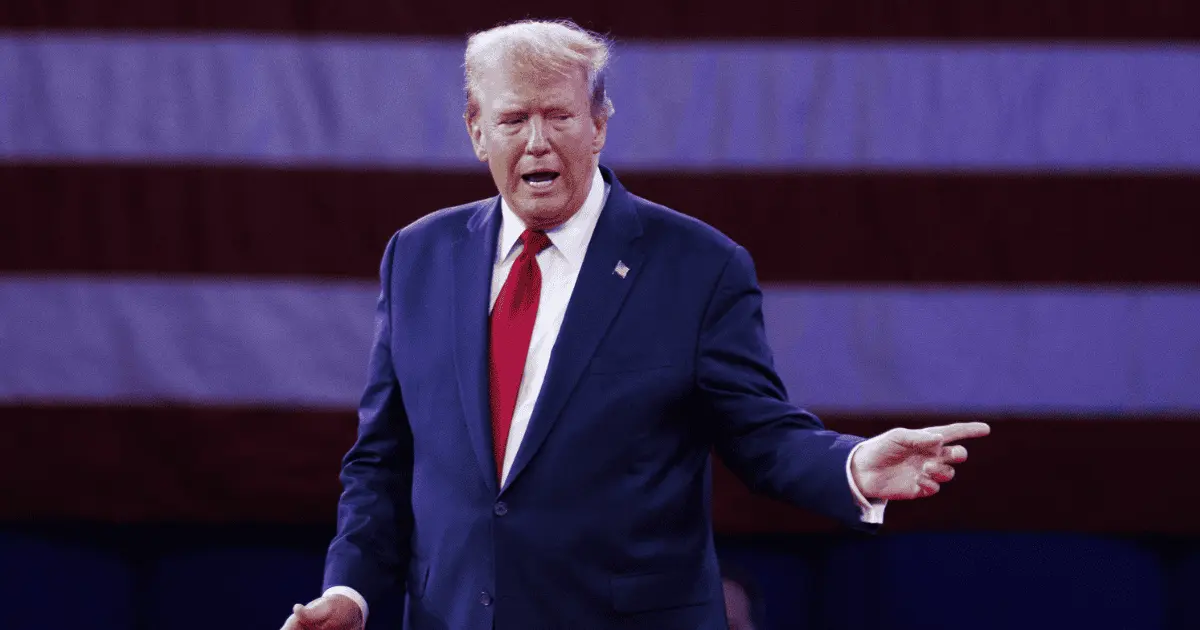Donald Trump culpa a Obama y Biden por choque aéreo en Washington