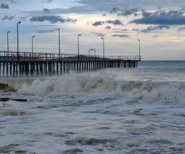 Cierran playas y zonas costeras en Bahía de Kino por tormenta tropical Ileana