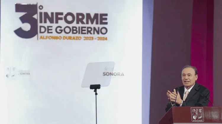 El gobernador de Sonora, Alfonso Durazo, rindió su tercer informe de gobierno. (Foto: Especial)