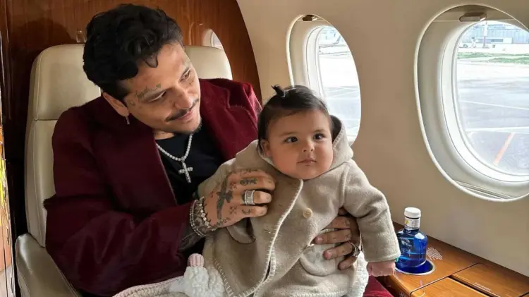 Christian Nodal sí asistió al festejo del primer cumpleaños de su hija Inti