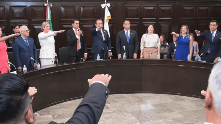 Antonio Astiazarán tomó protesta como alcalde para el periodo 2024-2027. (Foto: Especial)