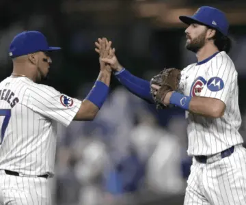 Paredes mantiene momento bateador con los Cachorros