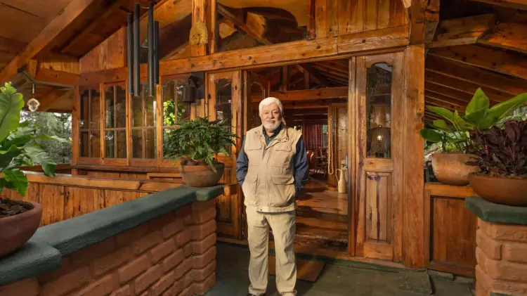 Jaime Maussan rentará su casa en Airbnb