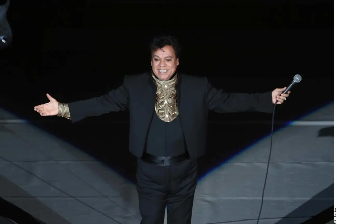 Proyectarán en el zócalo el concierto de Juan Gabriel en Bellas Artes
