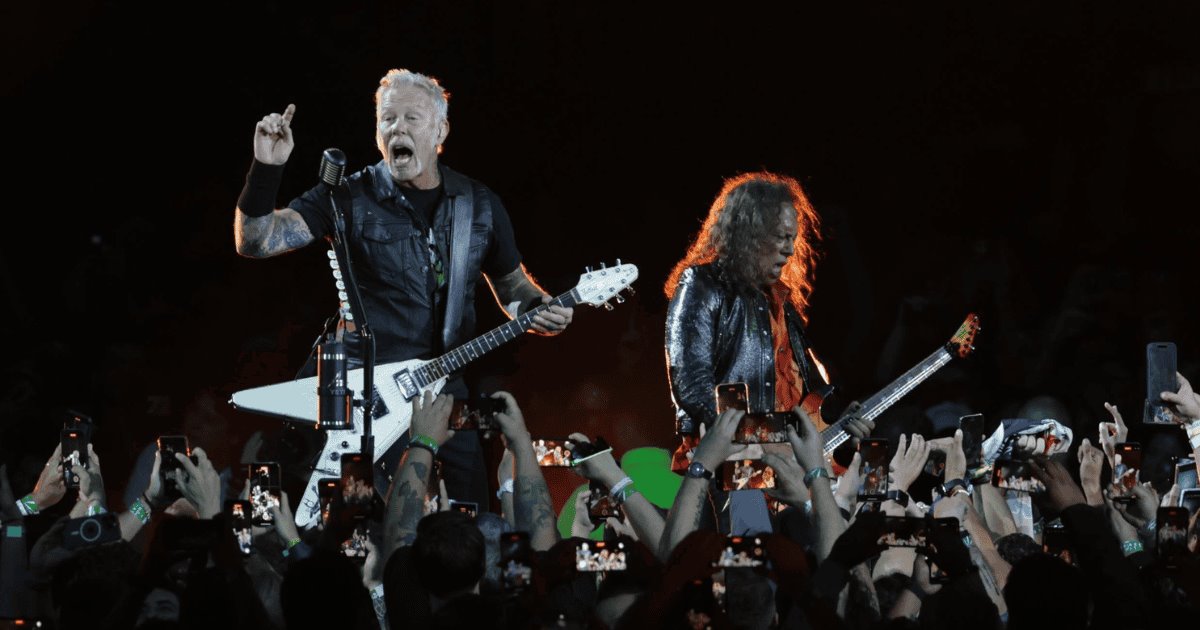 Metallica sorprende a México al rendir tributo a La Chona en su concierto