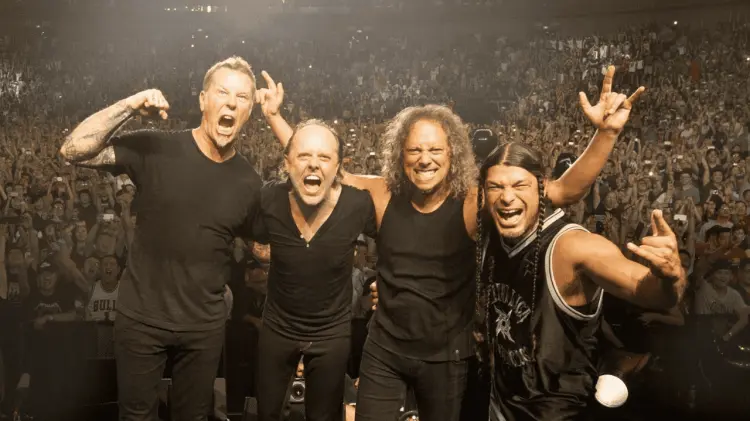 El viernes la banda presentó La Chona. (Especial / EXPRESO)