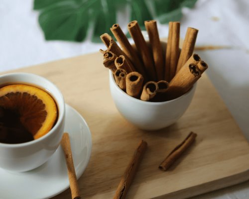 Infusiones naturales para aliviar malestares en otoño