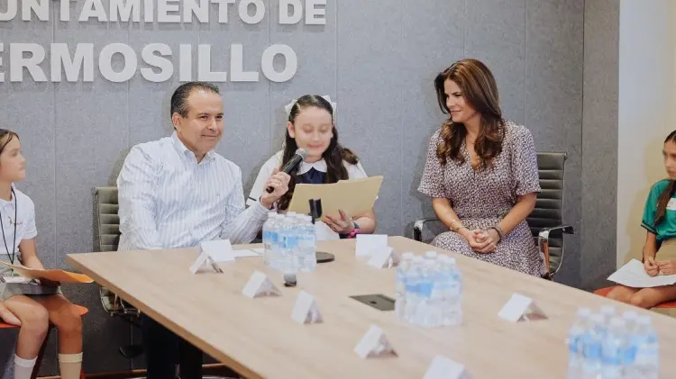 15 niñas y 9 niños participan en el Cabildo Infantil. (Foto: Especial/EXPRESO)