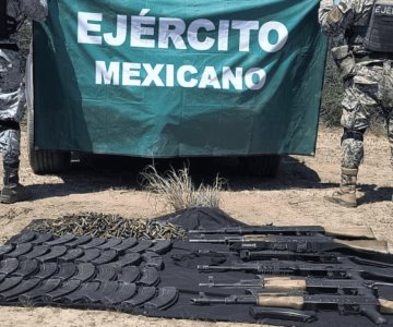 Asegura armas y equipo táctico tras operativo en Pitiquito