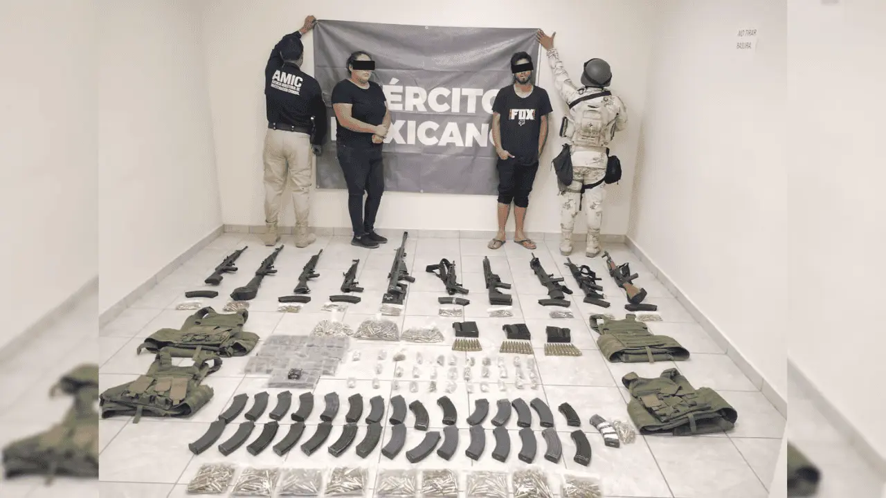 Aseguran arsenal y detienen a dos tras cateo en el Golfo de Santa Clara